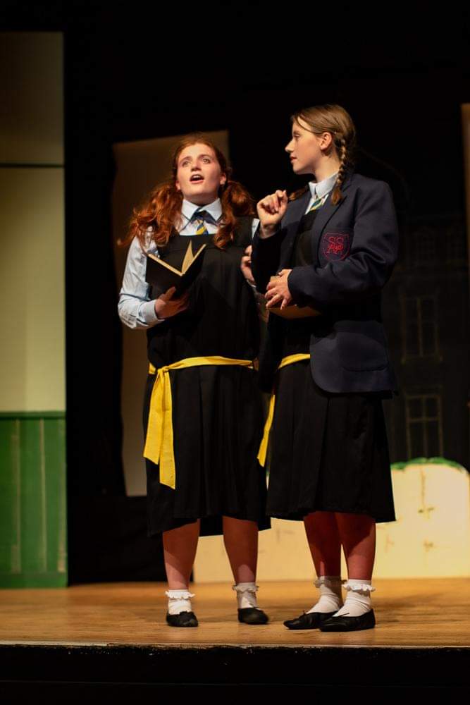 Review Daisy Pulls It Off by Sidmouth Amateur Dramatic Society Sidmouth Herald